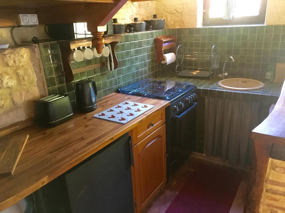 Le Petit Chateau - Adults Only Property Le Bugue Esterno foto