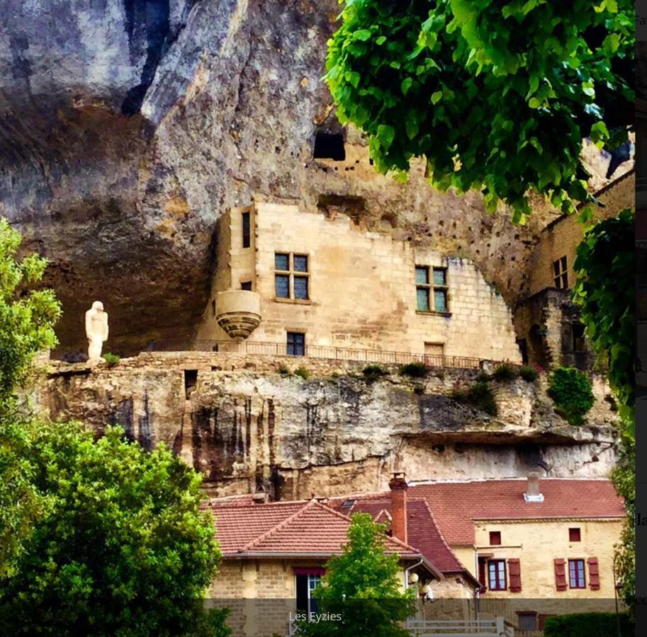 Le Petit Chateau - Adults Only Property Le Bugue Esterno foto
