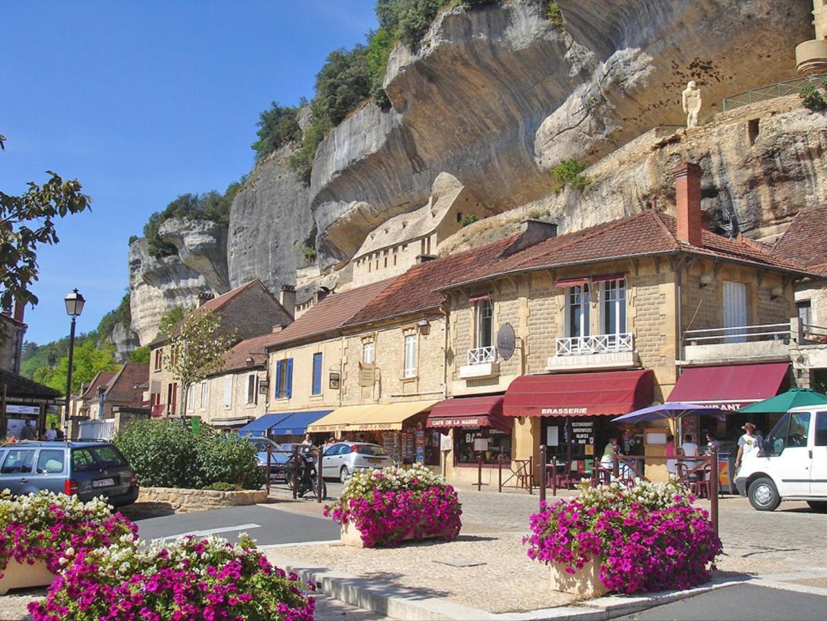 Le Petit Chateau - Adults Only Property Le Bugue Esterno foto