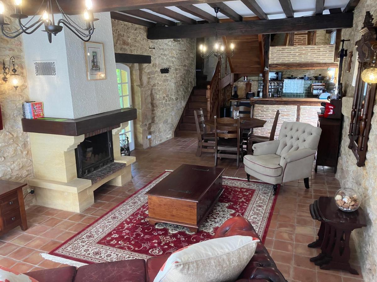 Le Petit Chateau - Adults Only Property Le Bugue Esterno foto