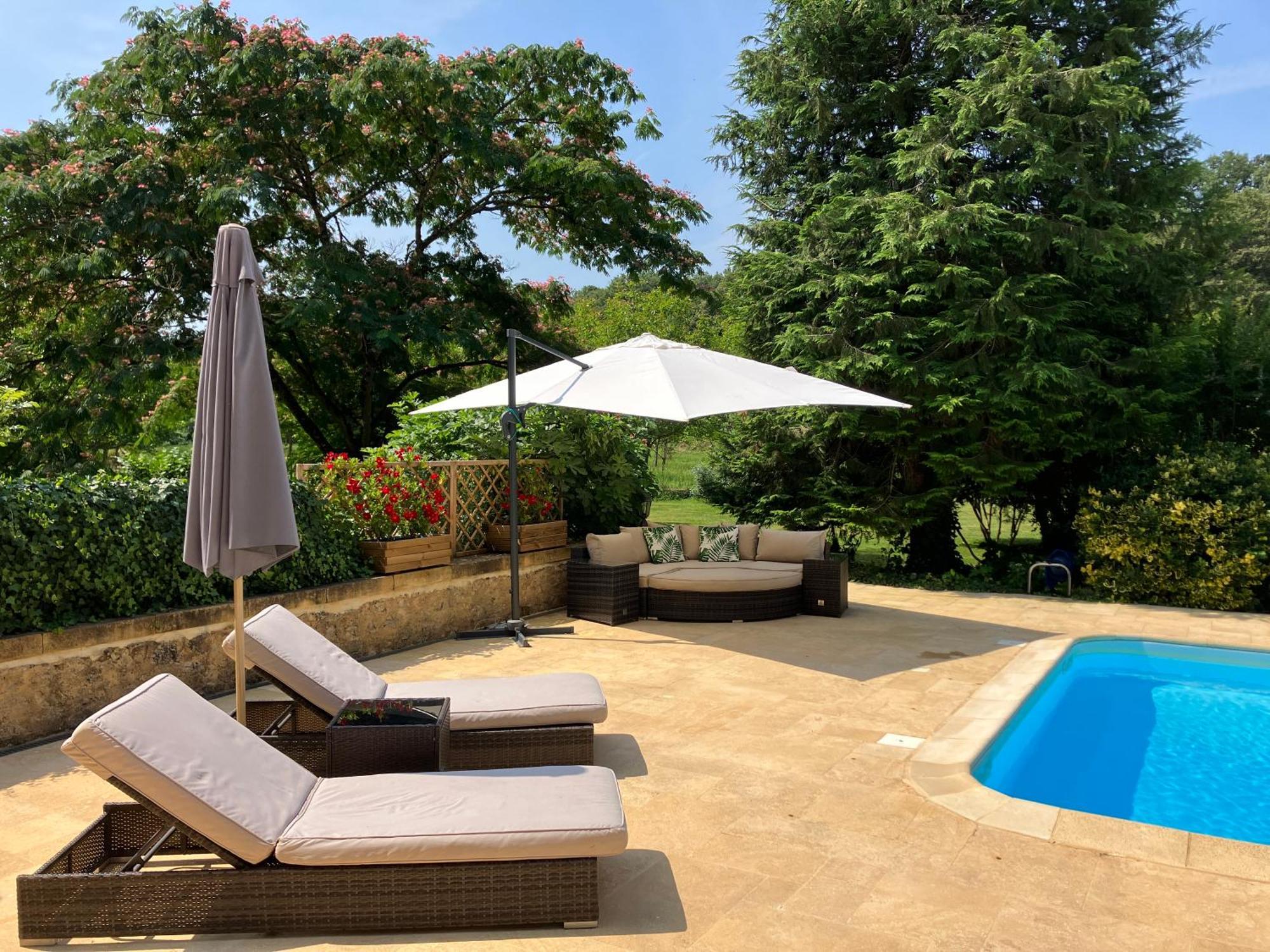 Le Petit Chateau - Adults Only Property Le Bugue Esterno foto