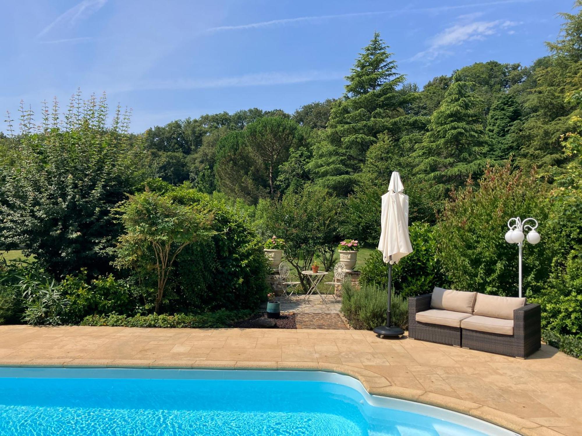 Le Petit Chateau - Adults Only Property Le Bugue Esterno foto